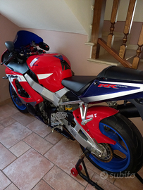 Honda cbr 929 del 2002