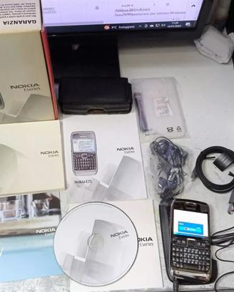 NOKIA E71 ESERIES PARI AL NUOVO APERTO MAI USATO