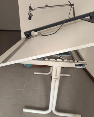 Tavolo da disegno reclinabile