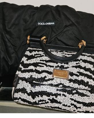 Miss Sicily con pailettes