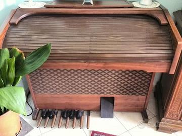 Organo due tastiere