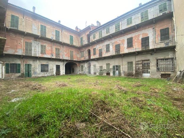 PALAZZINA A VALENZA