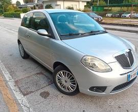 Lancia Ypsilon 1.3 MJT 75 CV Argento