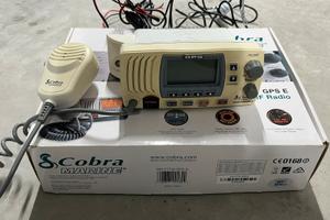Vhf Cobra Marine MR F77W