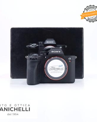 Sony A7R V Body 745 Scatti Usato (G468)