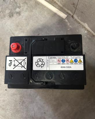 Batteria Yuasa 60Ah 530A Start&Stop