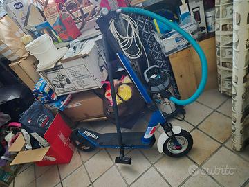 MONOPATTINO APRILIA TUAREG