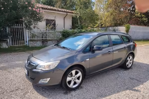 Opel Astra 1.7 CDTI 125CV Sports Tourer Cosmo