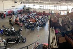 CAPRAIA E LIMITE Capannone artigianale / commercia