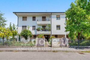 Appartamento di 109 m² con 3 locali e box auto a P