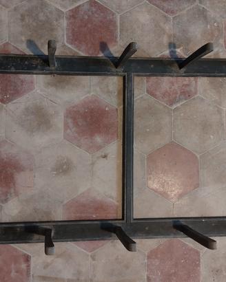 Rastrelliera il legno porta spade  e 2 spade