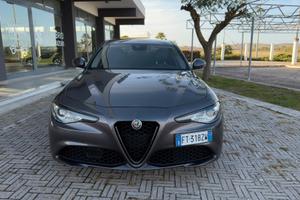 Alfa Romeo Giulia 2.2 Turbodiesel 190 CV MANUALE 6