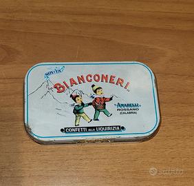 Piccolo cofanetto delle liquirizia bianconeri