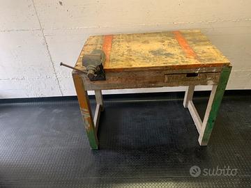 Banco da lavoro in legno