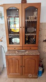 Mobile vetrina in legno