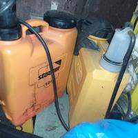 due pompe per diserbo , 20 Eur l'una 