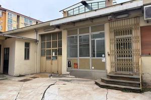 Immobile di 808 m² a Torino