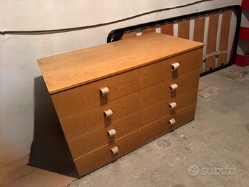 Cassettiera camera da letto