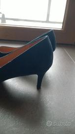 Scarpe scamosciate n. 39 nuove