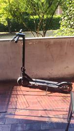 monopattino elettrico batteria nuova  350 watt 