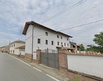 Immobile in asta di 407 m² con 4 locali a Pezzana