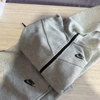 nike tech