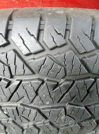 gomme 255/60r18 