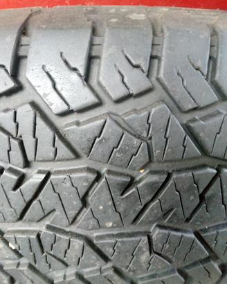 gomme 255/60r18 
