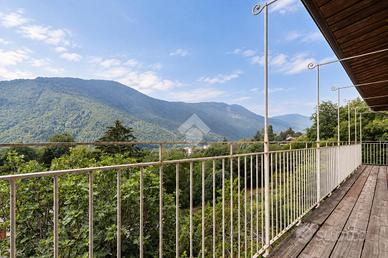 3 LOCALI A TORRE PELLICE