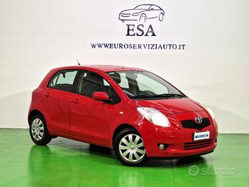 TOYOTA Yaris 1.3 5 porte Sol