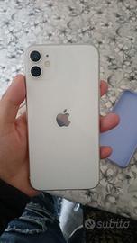 iPhone 11 64 GB batteria al 100%