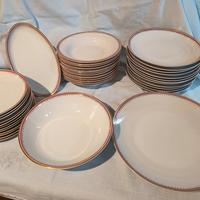 Servizio di piatti porcellana fine di
Boemia H&C 