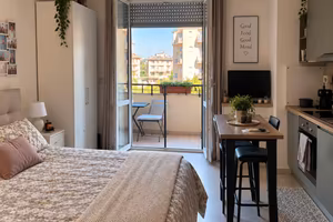Monolocale con balconcino