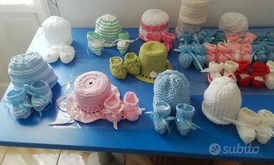 Cappellino e scarpette