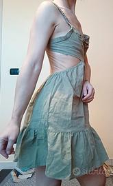 Abito estivo cut out con schiena scoperta