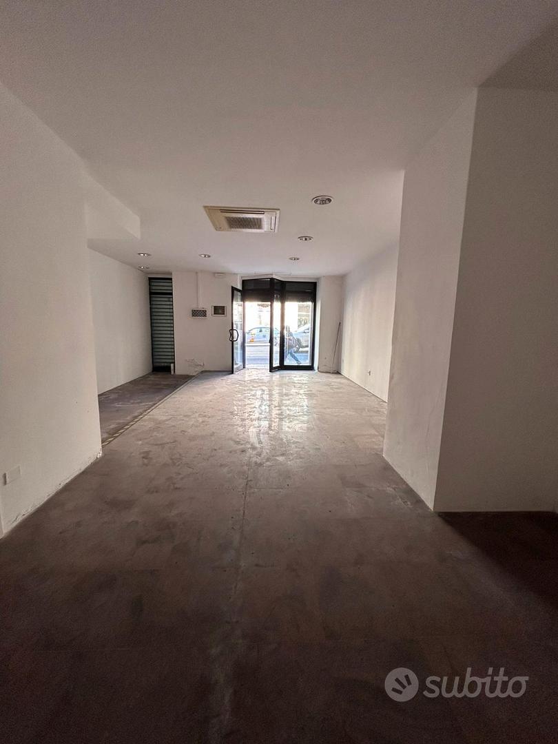 Negozio - Via Sidney Sonnino 123 - Vista 2