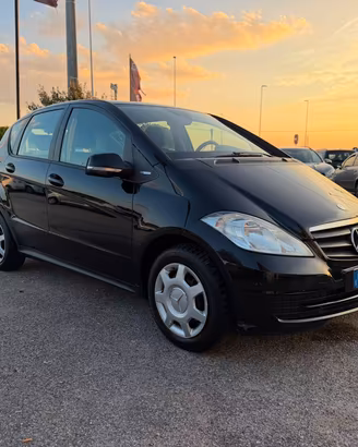 MERCEDES-BENZ A 160 BlueEFFICIENCY Special Edition