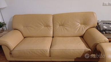 Divano in pelle 3 posti + divano pelle 2 posti