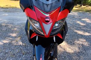 Aprilia sr max300
