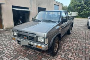 Nissan King cab usato
