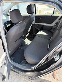 Toyota yaris Sol del 2006