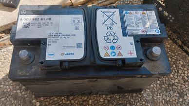 batteria per auto furgone di grosse dimensioni 