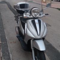 Piaggio Beverly 300