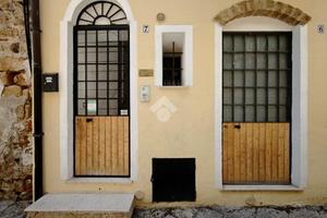 MONOLOCALE A PALERMO