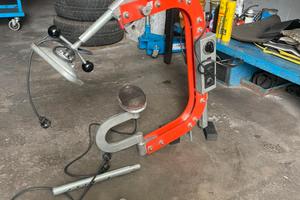 Vulcanizzatrice pneumatici