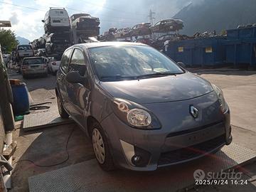 RENAULT TWINGO 1.2 B 2010 D7FA8  PER RICAMBI