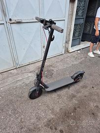 monopattino elettrico xiaomi scooter 4