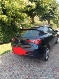 Machina Alfa Romeo Giulietta 