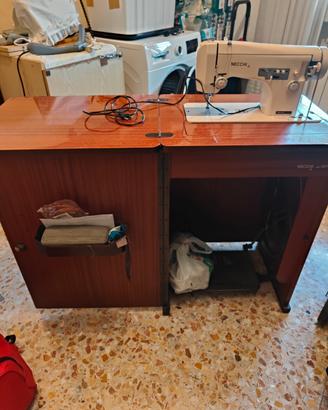 necchi  anni 60/70 con mobile 