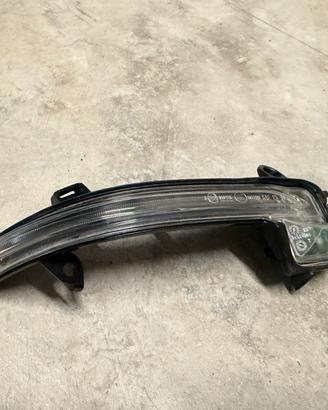Indicatore Destro Bmw F40